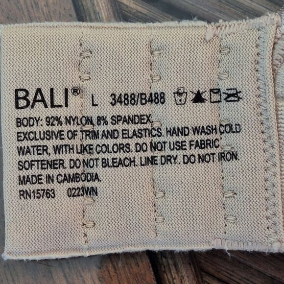 Bali Comfort Revolution Bra ComfortFlex Fit Seamless Shaping Wireless L Nude - Picture 6 of 12